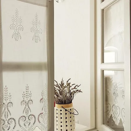 Spitia Tzitzi Apartament Imerovigli (Santorini)