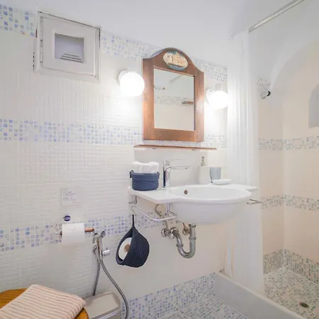 Spitia Tzitzi Apartment