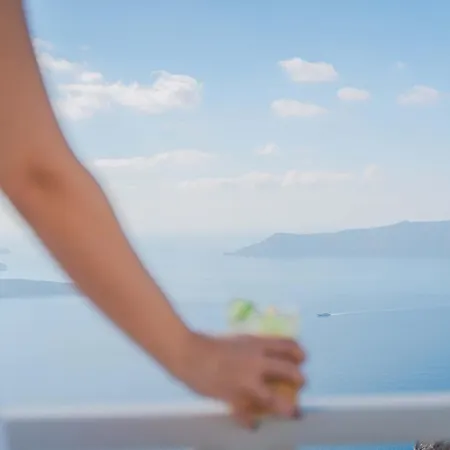 Spitia Tzitzi Imerovigli (Santorini)