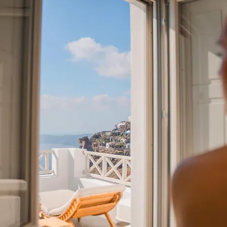 Spitia Tzitzi * Imerovigli (Santorini)