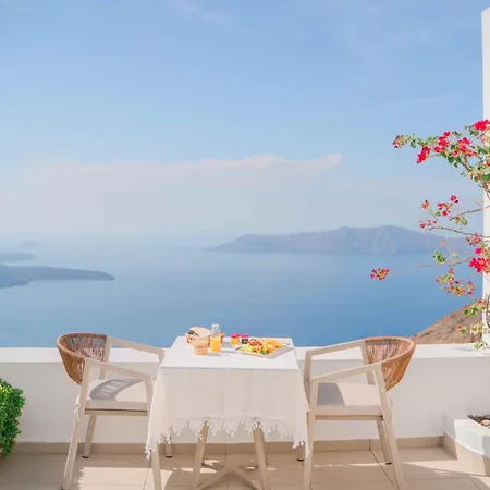 Spitia Tzitzi * Imerovigli (Santorini)